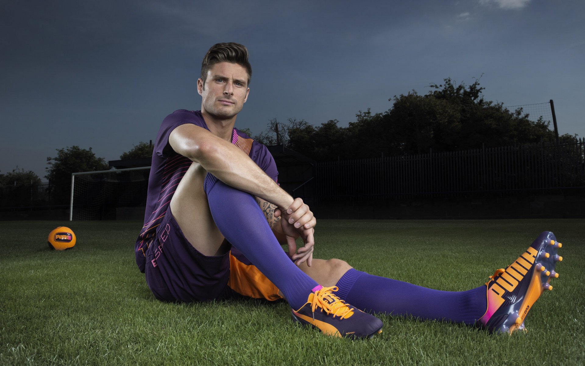 球场上的“战斗精神”:永不言败的欧冠队伍,欧冠口号